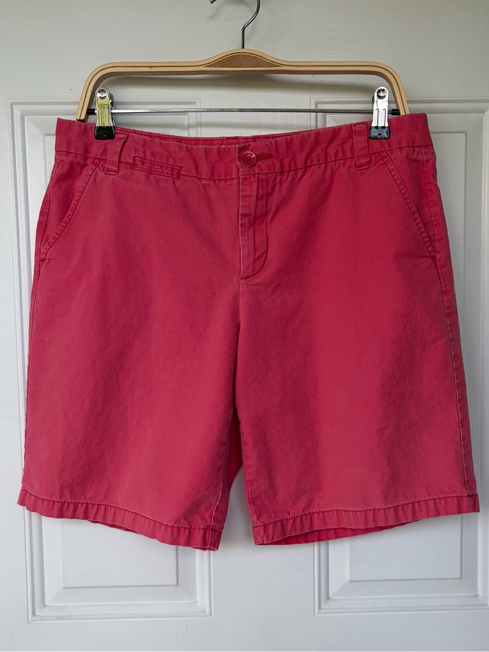 •GAP• Coral/Pink Chino Boyfriend Roll-Up Shorts - Size 8
